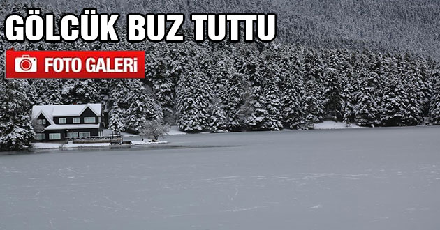 Gölcük Tabiat Parkı`ndaki Göl Buz Tuttu