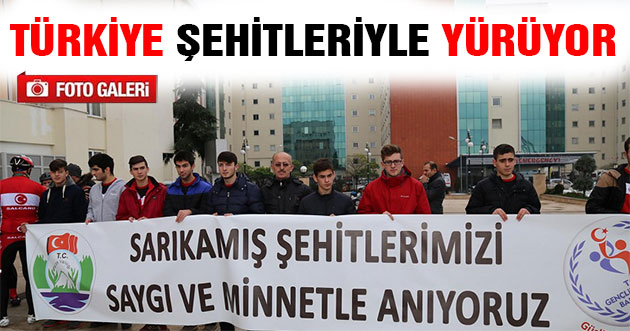 Türkiye Şehitleriyle Yürüyor