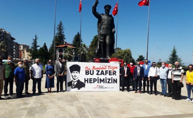 CHP ve İYİ Parti'den Ortak 30 Ağustos Kutlaması