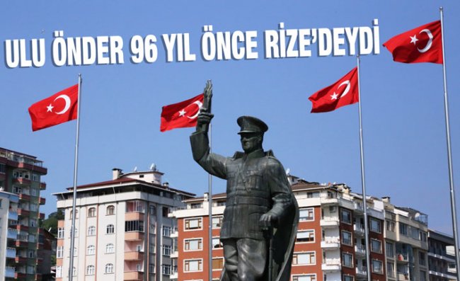 Atatürk'ün Rize'ye Gelişinin 96. Yıl Dönümü Kutlandı