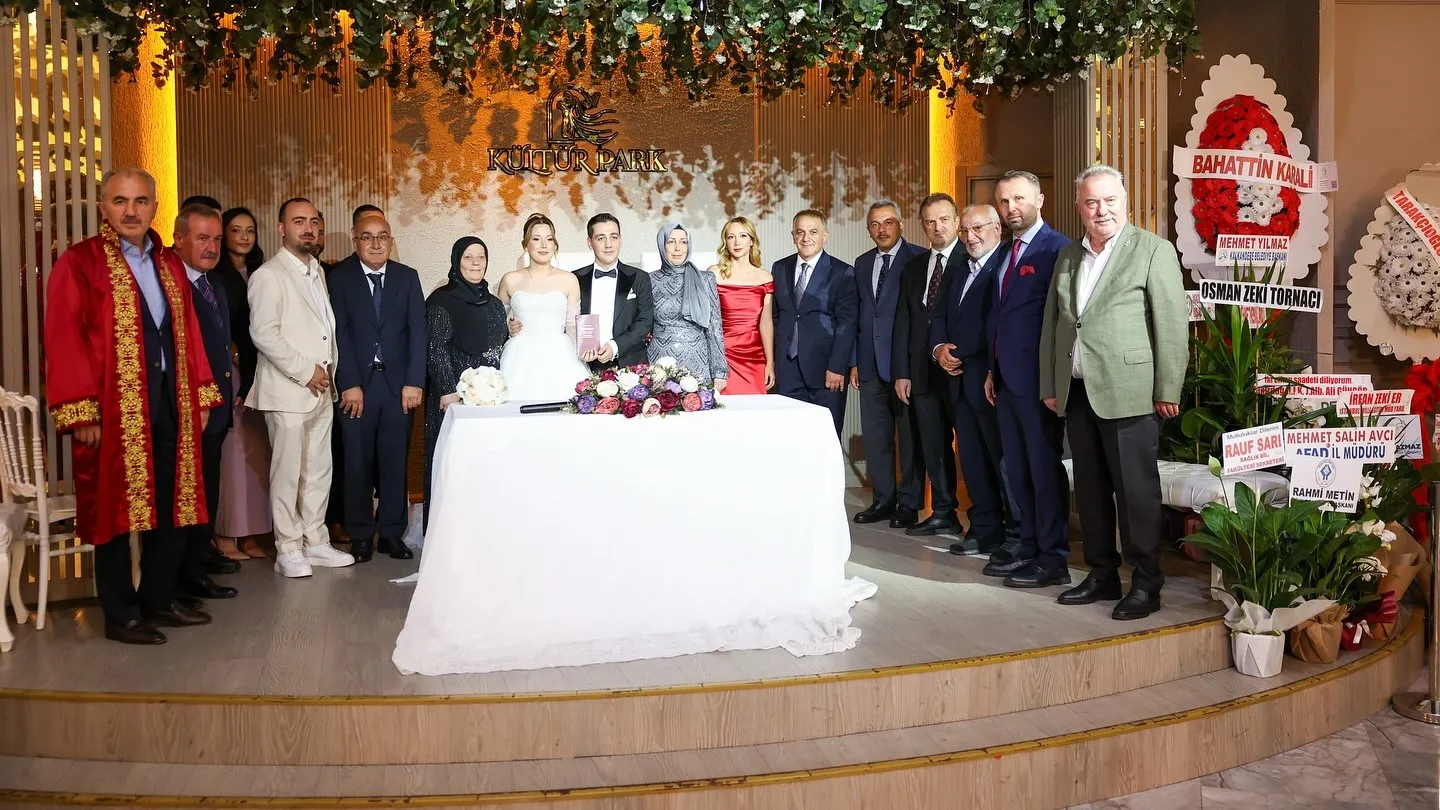 Rize’de Görkemli Nikâh Töreni	