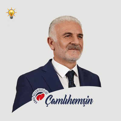 ÇAMLIHEMŞİN
BELEDİYE BAŞKANI
AK PARTİLİ OSMAN
HAŞİMOĞLU 
25.11.1957 yılında Rizenin Çamlıhemşin İlçesi Köprübaşı köyünde
dünyaya gelen Osman Haşimoğlu,
ailesinin ikinci çocuğu, Annesi Hafize, babası Haşim Haşimoğlu dur.
İlk ve orta öğrenimini Çamlıhemşinde tamamladıktan sonra uzun
bir süre aile işletmelerinde turizmle
ilgilenmiştir. Çamlıhemşin ve Ayder
turizminin gelişmesinde, kurdukları
aile şirketleriyle katkı sağlamıştır.
2001 yılında Çamlıhemşin Ak Parti
Kurucu İlçe Başkanlığı ile siyasete
adım atmıştır. 7 yıl İlçe Başkanlığı
5 yıl Rize İl Genel Meclis Üyeliği
yaparak Çamlıhemşini Rizede
temsil etmiştir. İl Genel Meclisinde birçok projeyle ilçeye katkı sağlayan Haşimoğlu aynı zamanda Ak
Parti Rize İl Disiplin Kurulu Üyeliği görevinde de bulunmuştur.
Çamlıhemşin kültürü ile yetişmenin verdiği avantajlara sahip olan
Haşimoğlu, 30 Mart 2014 yerel seçimlerinde Çamlıhemşin Belediye
başkanlığına seçilmiş ve vaat ettiği
projelerin takipçisi olarak göreve
başlamıştır.
Evli ve 4 çocuk babası olan Osman
Haşimoğlu başarılı bir Belediye
Başkanlığı döneminin ardından
2019 yılında tekrar aday gösterilmiştir.