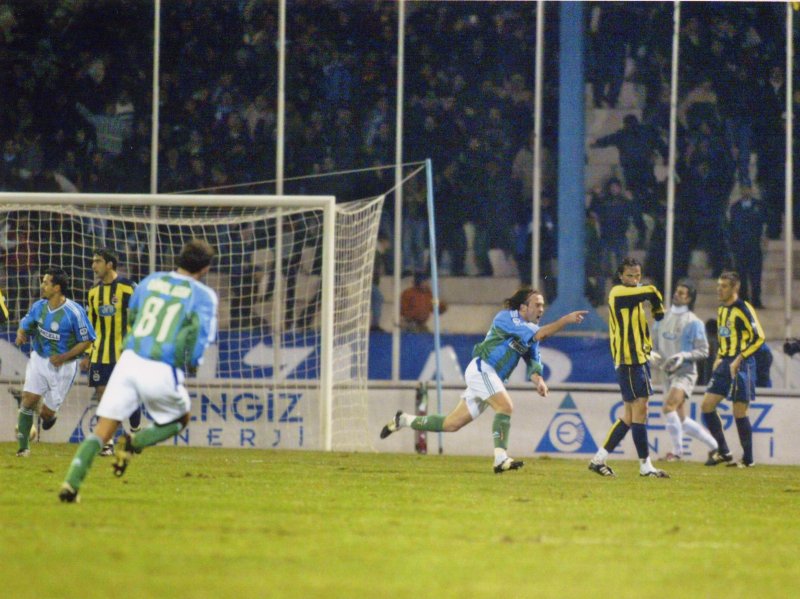 İç sahada Fenerbahçe filelerine 21 gol gönderen Çaykur Rizespor, kalesinde ise 33 gol gördü.