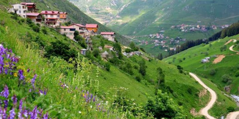 Osmanlı döneminde, 1878'de Rize'nin sancak merkezi olması ile nahiye olmuştur. Eski adı 