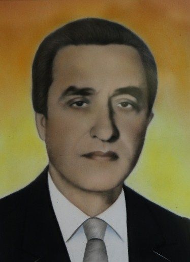 İsmail ÖMEROĞLU
1973 yılında Rize’de Belediye Başkanlığına seçildi ve 1973-1977 yılları arasındaki başkanlığı döneminde belediyenin kurumsallaşmasına ağırlık verdi. Altyapı ve özellikle çöp sorununa çözümler getirdi. Halka ucuz ekmek ulaştırmak için belediye bünyesinde ekmek fırını açtı.   
