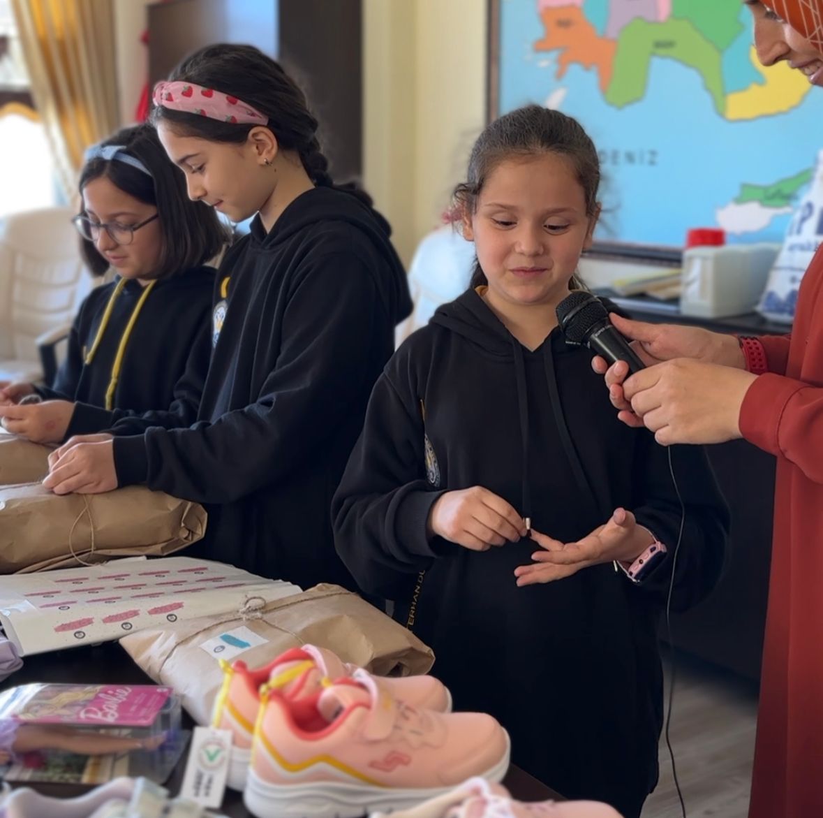 Depremzede çocukların bayramlıkları Rize'den