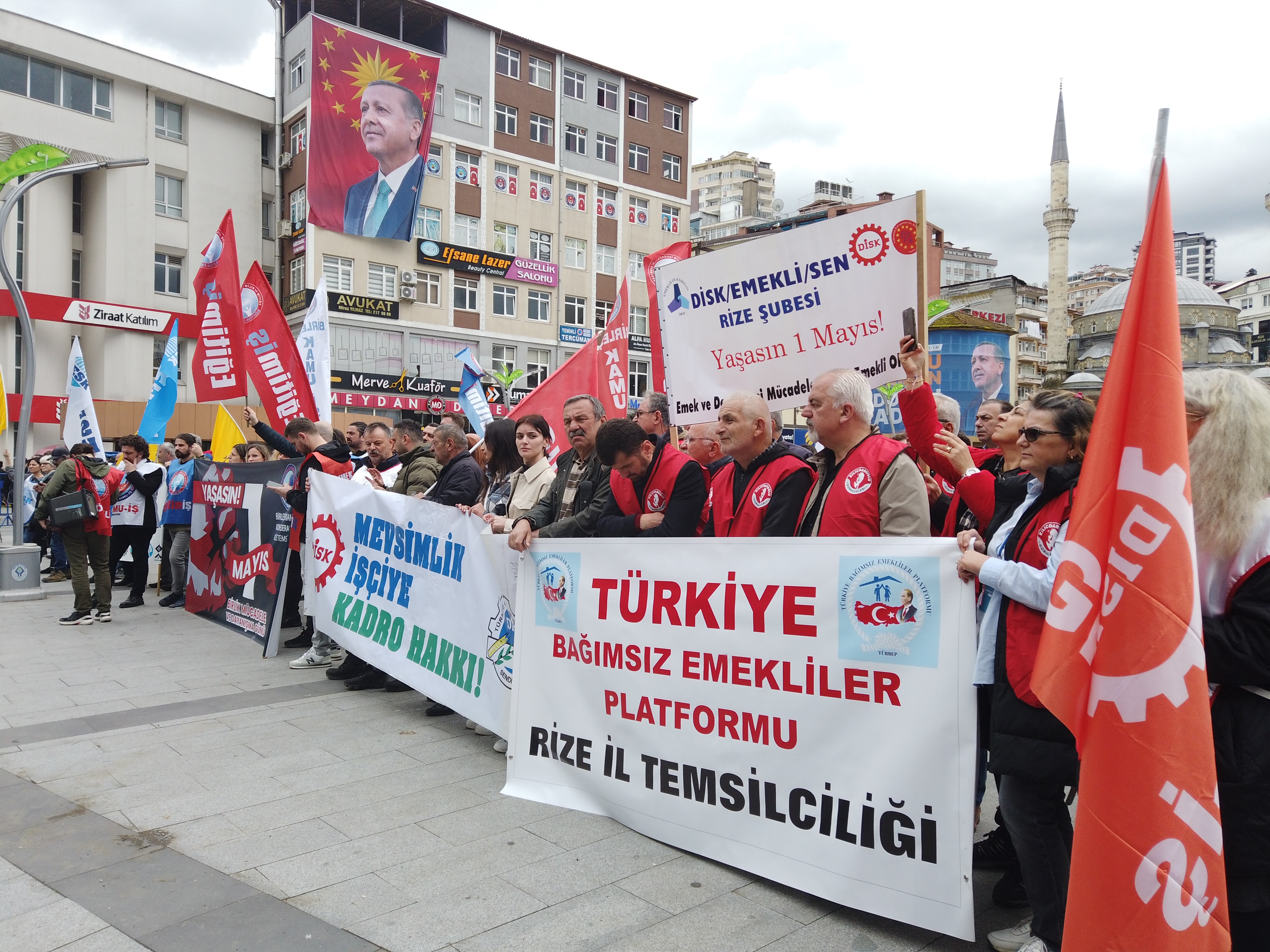 Rize'de 1 Mayıs yürüyüşü gerçekleştirildi