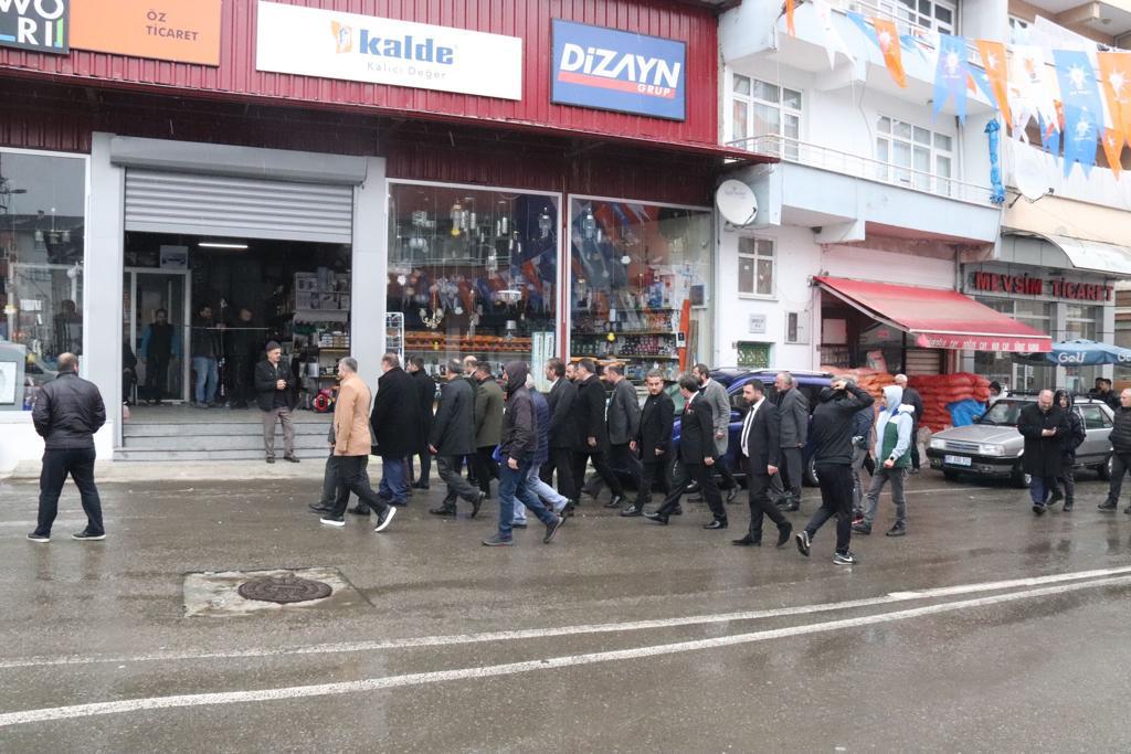 Rize'de Yeniden Refah Partisi tam kadro sahada 