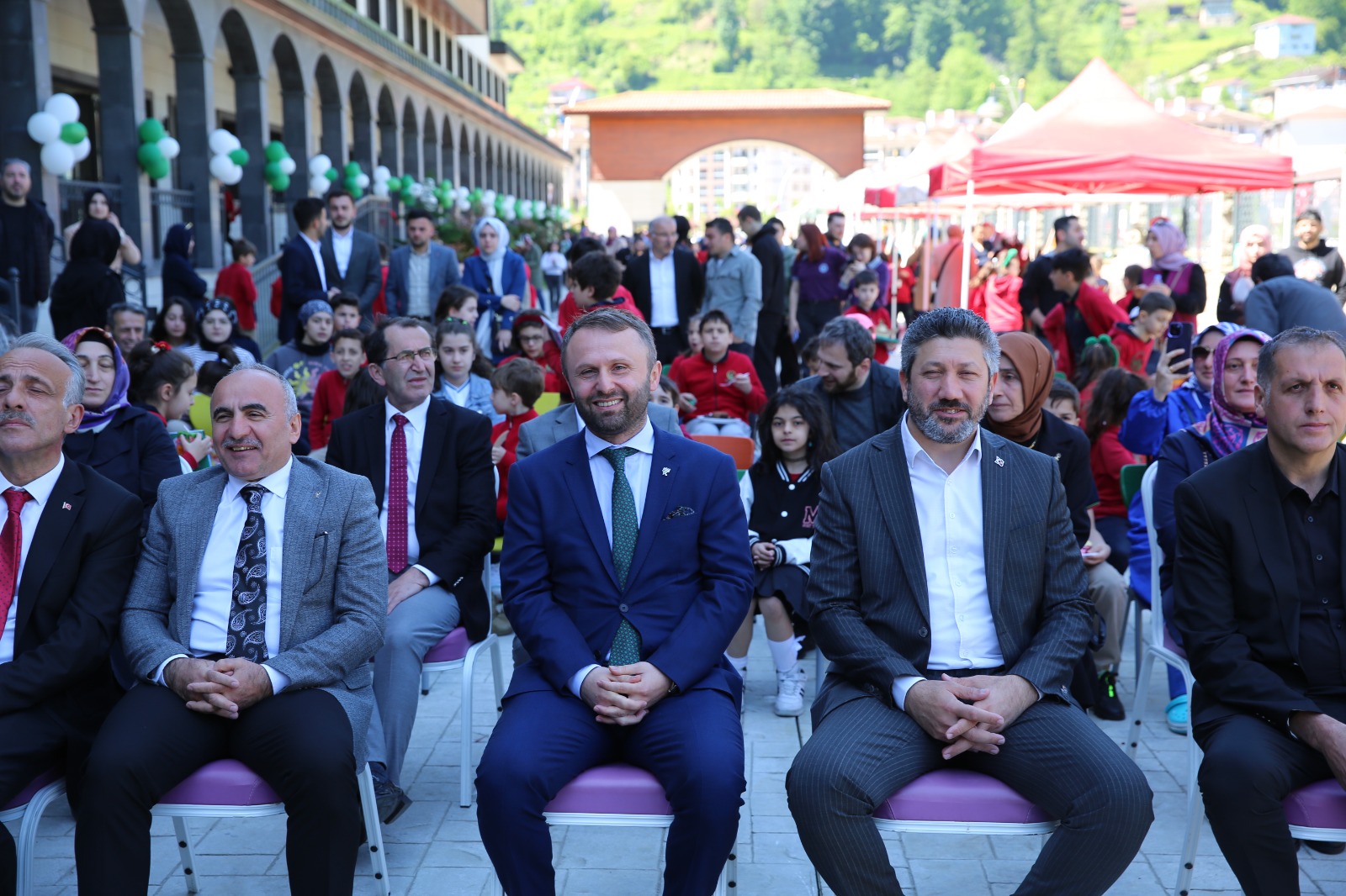 Güneysu'da Bilim Şenliği renkli görüntülere sahne oldu