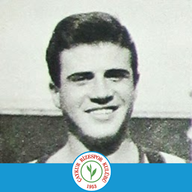 Puşkas Ergün Öztuna:
Futbola Akhisar'da başladı. Kısa zamanda İzmir Karması'nın değişmez oyuncusu oldu. İzmir'de oynanan Macaristan maçı sonrası, beğendiği oyuncu sorulan Ferenc Puskás'ın 