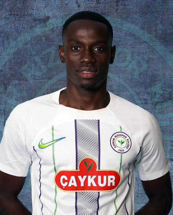 Oumar Dıouf  #️⃣ Forma No: 19  📍Mevki: Hücum  🎂D. Tarihi: 15.05.2003  Ülke: Senegal  ➡ Geldiği Kulüp: AF Darou Salam / Senegal  ⏱Sözleşmesi: 4 Yıl  ⚽ Mili Takım: Senegal U20