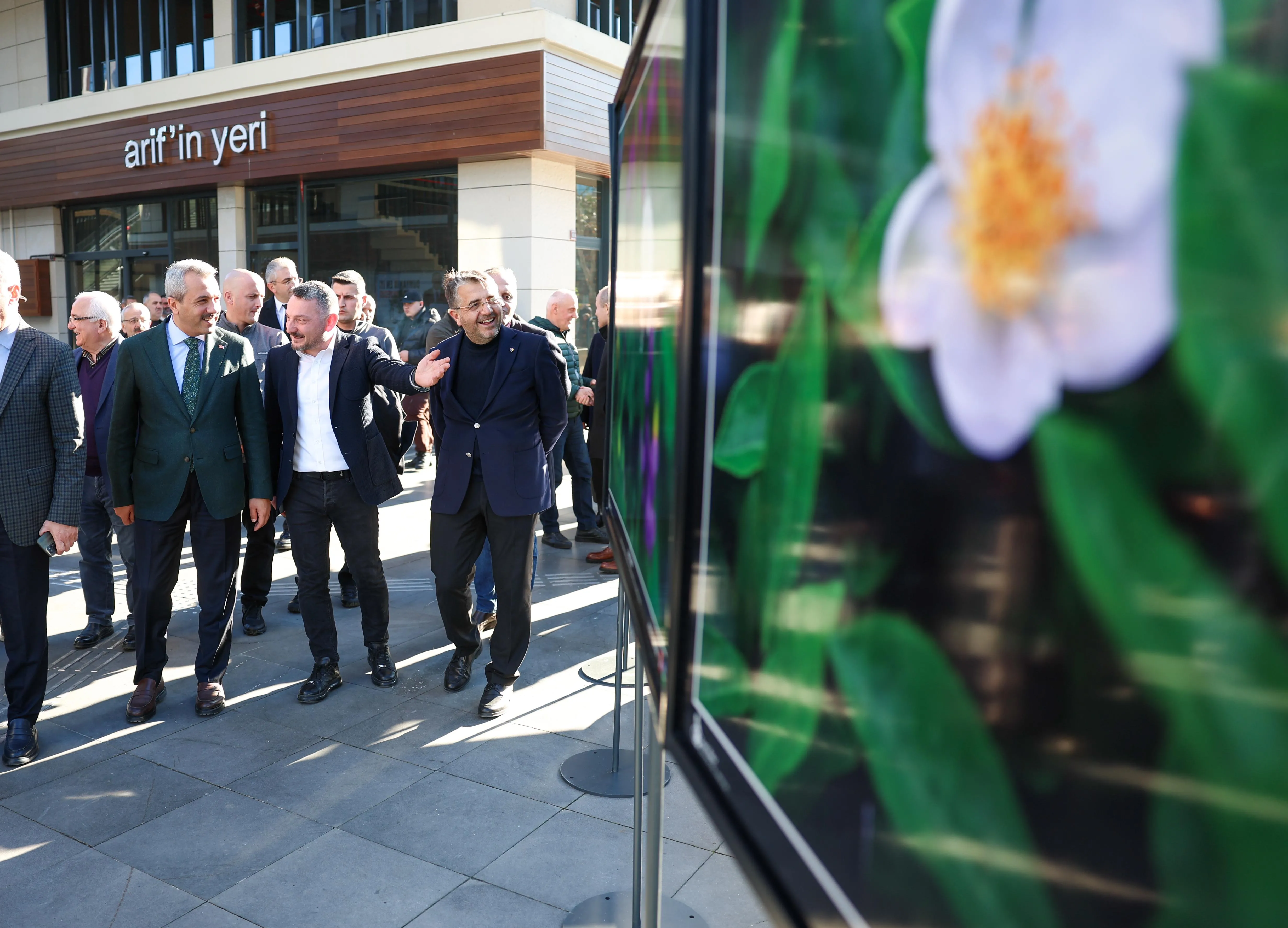 Rize’nin çiçek türleri fotoğraf sergisinde görücüye çıktı  