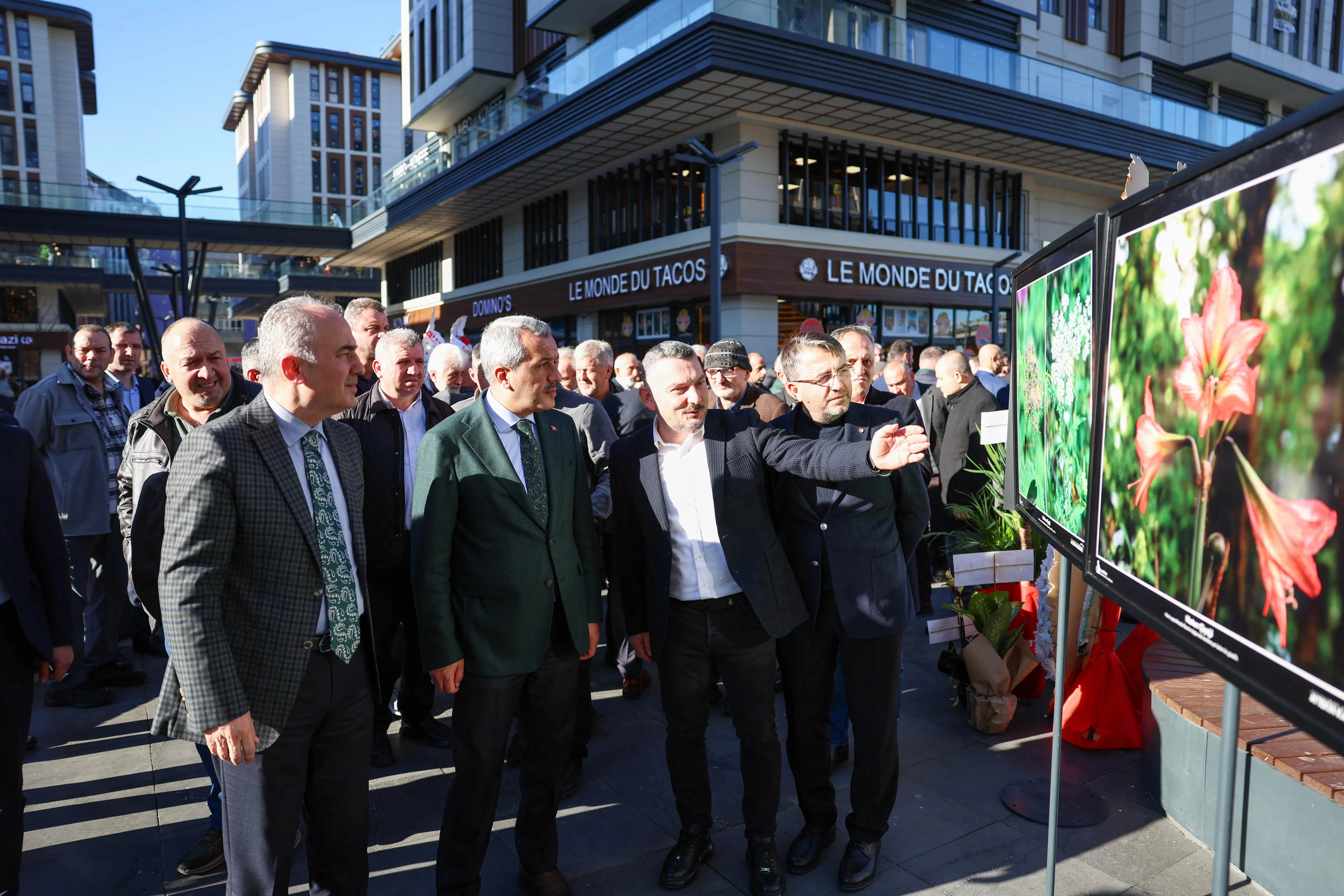 Rize’nin çiçek türleri fotoğraf sergisinde görücüye çıktı  