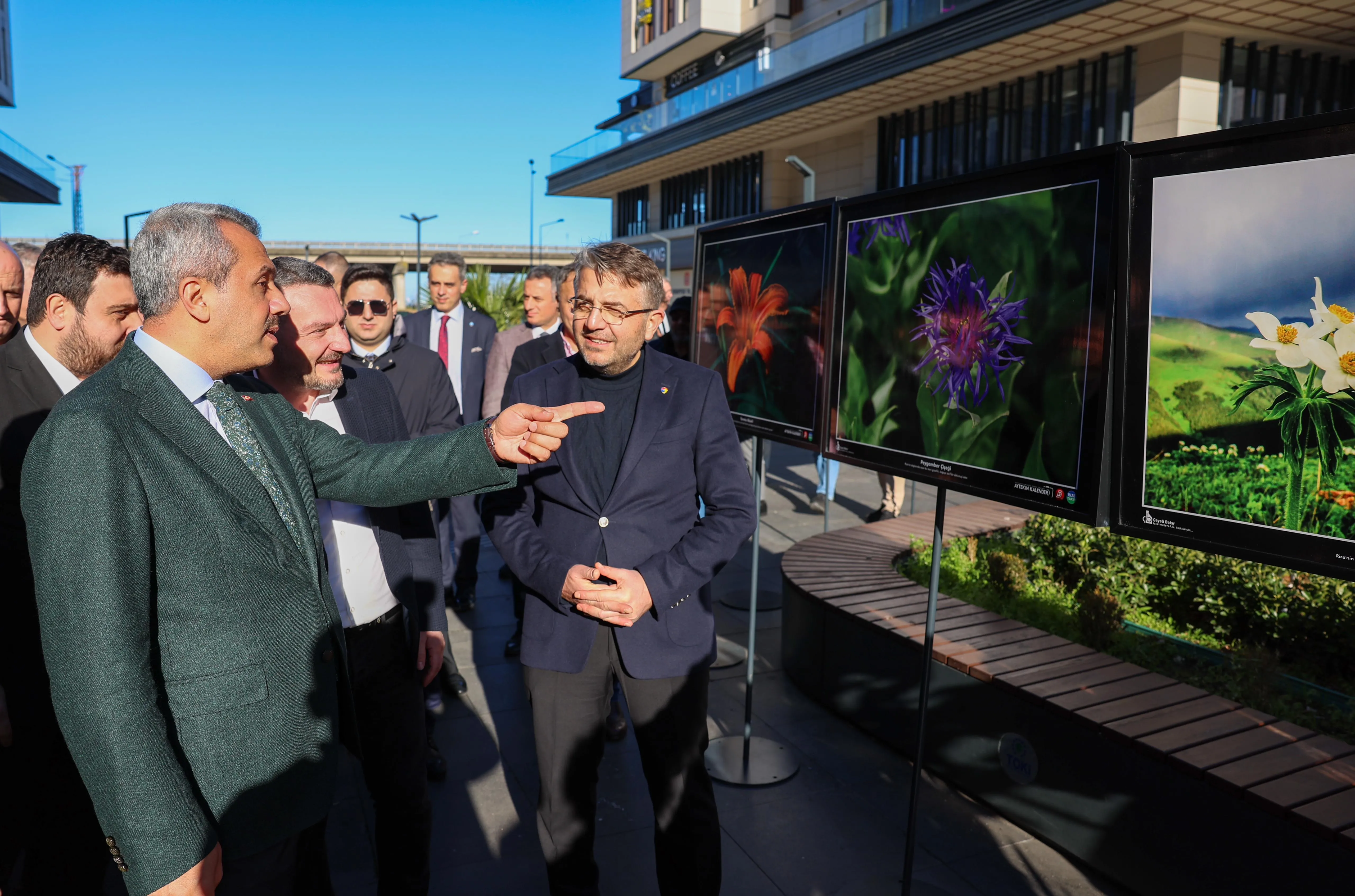 Rize’nin çiçek türleri fotoğraf sergisinde görücüye çıktı  