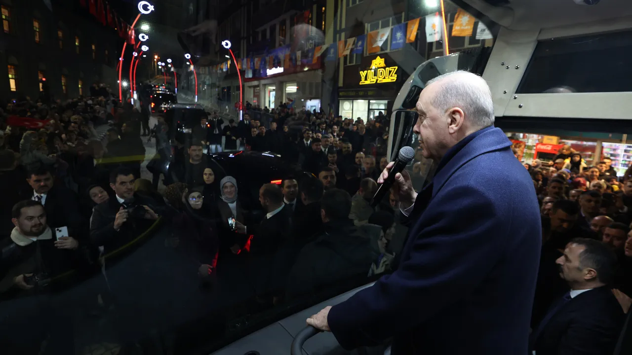 Cumhurbaşkanı Erdoğan, memleketi Rize'nin Güneysu ilçesinde vatandaşlara hitap etti