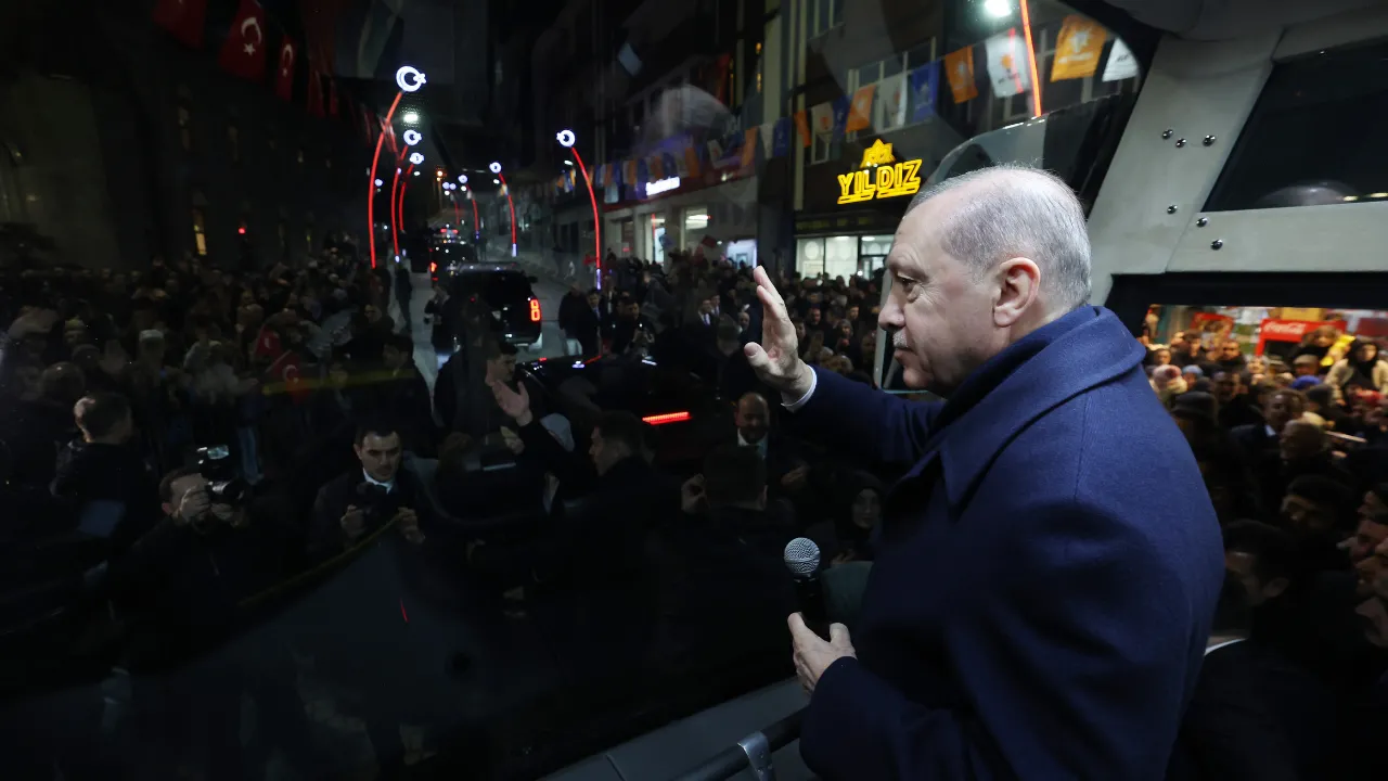 Cumhurbaşkanı Erdoğan, memleketi Rize'nin Güneysu ilçesinde vatandaşlara hitap etti