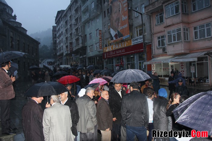 Sevgili hemşerilerim her geçen gün Güneysu gelişiyor güzelleşiyor.