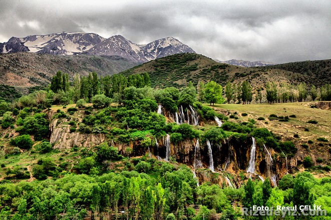 Girlevik Şelalesi Erzincan