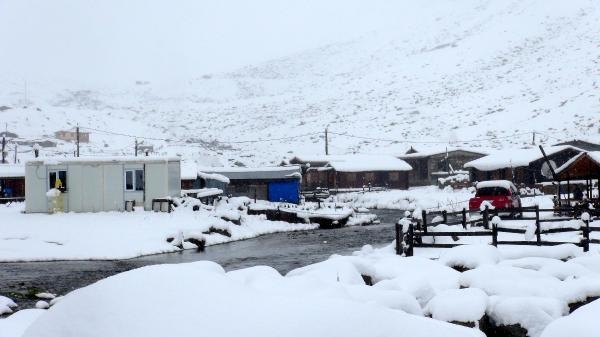 Doğu Karadeniz yaylaları bembeyaz