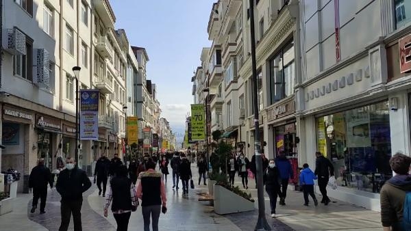 Caddelerde insan yoğunluğu arttı, ekipler devreye girdi