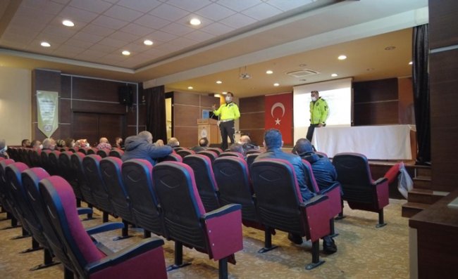 Rize'de Servis Şoförlerine Eğitim Verildi