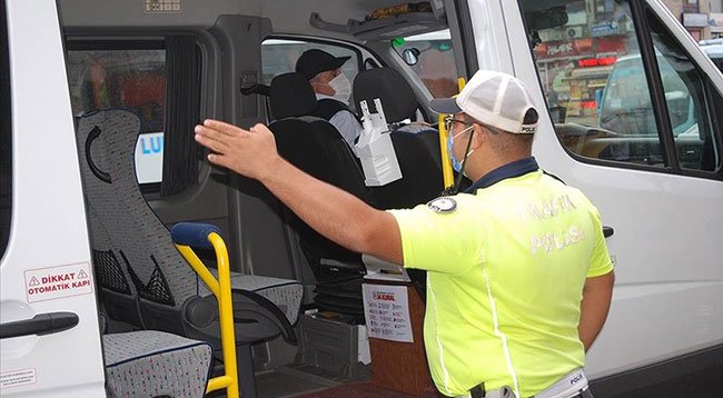 Ülke genelinde okul çevreleri ve servis araçları denetlendi