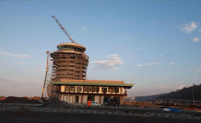 Rize-Artvin Havalimanı'nda taş dolgu tamamlandı