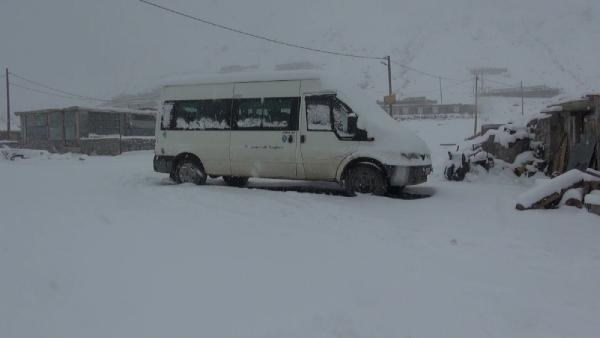 Rize'nin yüksek kesimlerinde kar kalınlığı 20 santimi aştı