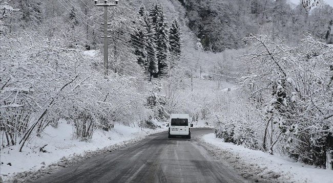 Doğu Karadeniz'de sağanak, fırtına ve yoğun kar uyarısı