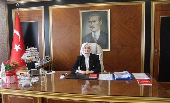 Ardeşenli İlk Kadın Kaymakam Esra Demirtaş Göreve Başladı