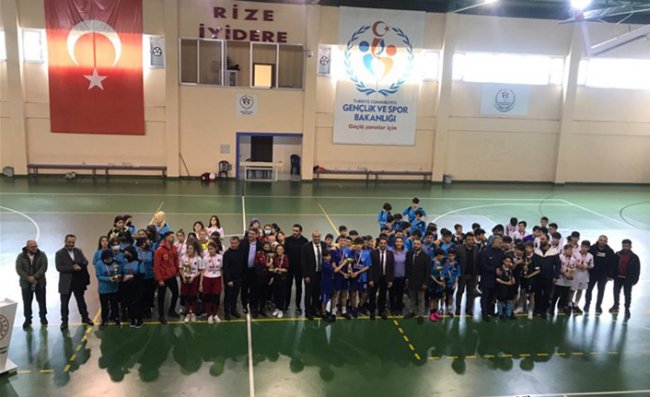 Yıldızlar Futsal Müsabakaları Sona Erdi