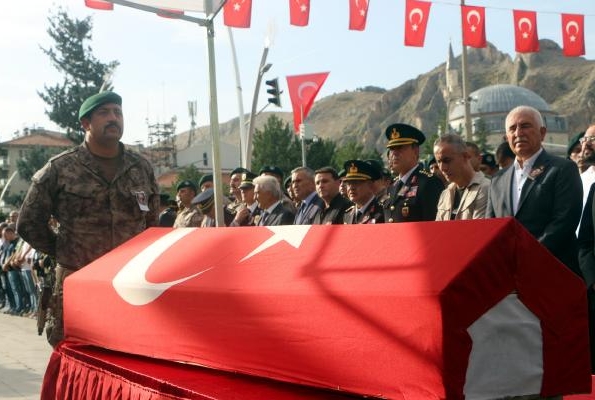 Şehit Polis Mustafa Çalışgan, son yolculuğuna uğurlandı