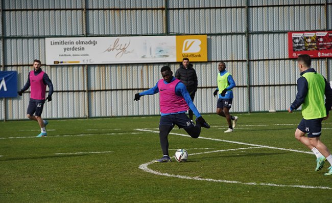 Çaykur Rizespor, Trabzonspor maçı hazırlıklarına başladı