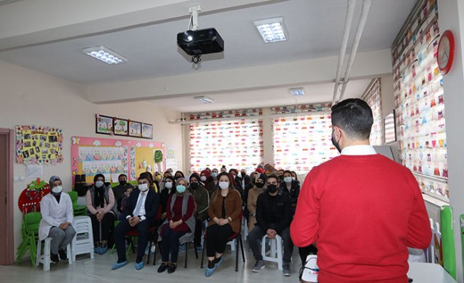 Rize'de 'Teknoloji Bağımlılığı' Eğitimi Verildi