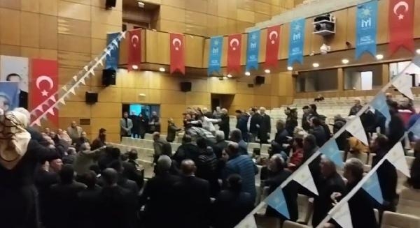 Rize’de, İYİ Parti Kongresi'nde tekmeli yumruklu kavga