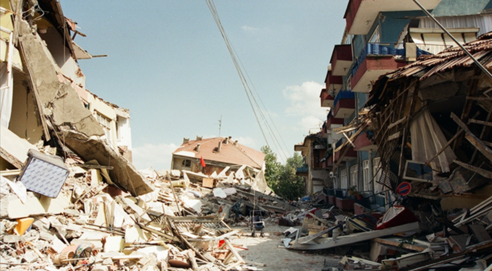 17 Ağustos Depremi'nin üzerinden 23 yıl geçti