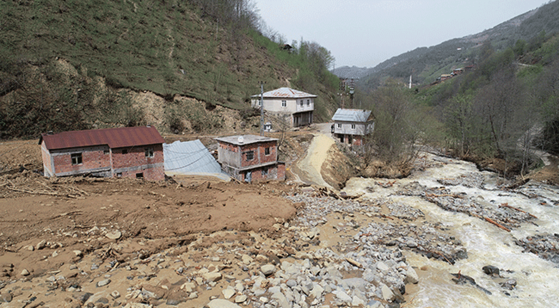 Heyelanla mücadelede başarı kombine çözümle mümkün