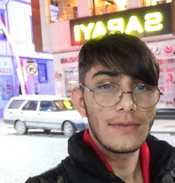 Gümüşhane'de yangında ağır yaralanan Alperen, toprağa verildi