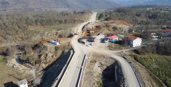 Selde yıkılan yolun yerine köprü yapılıyor