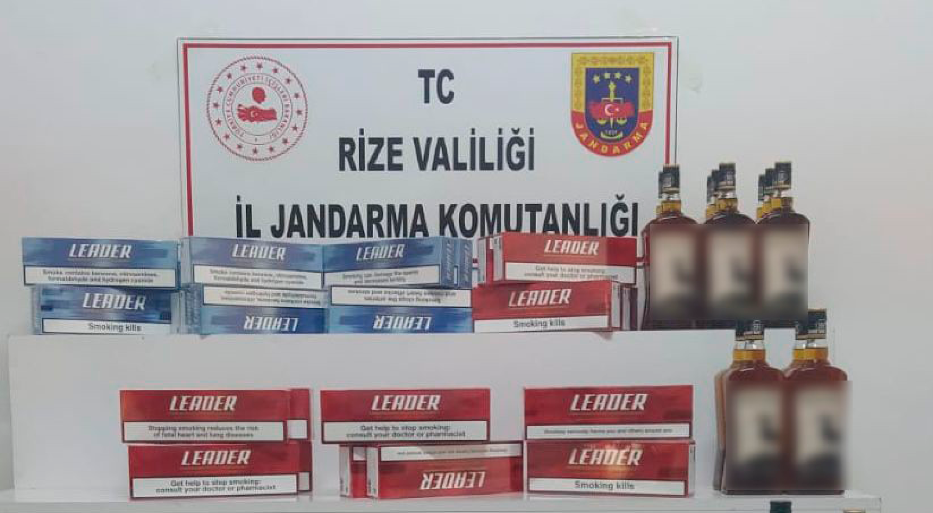 Jandarmadan Kaçak İçki ve Sigara Operasyonu: 3 Gözaltı