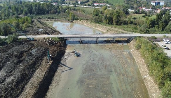 Bartın’da ırmak yatağı genişletiliyor