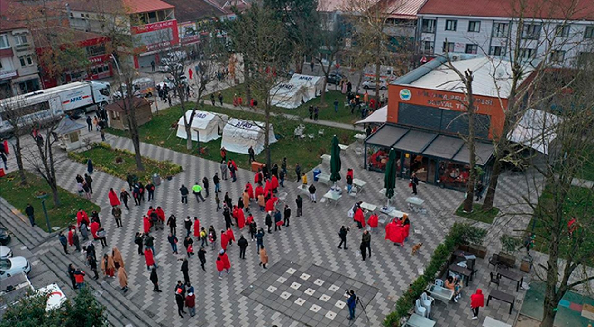 Düzce Gölyaka'daki depremde 46 kişi yaralandı