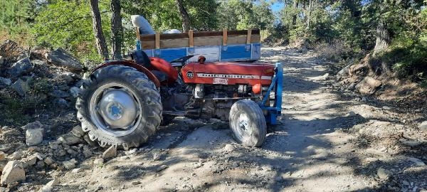 Traktörle orman yangınına müdahaleye gitti; dönüş yolunda kazada öldü