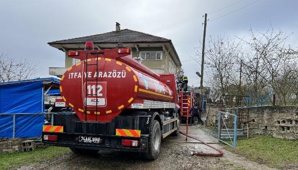 Bartın’da ahır yangını