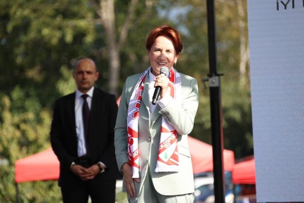 Akşener'den, Tanju Özcan'ın sığınmacı söylemlerine destek