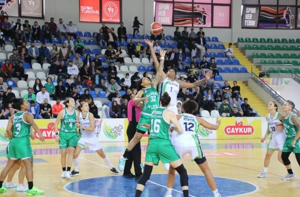 Rize Belediyespor Kadın Basketbol Takımı Evinde Mağlup