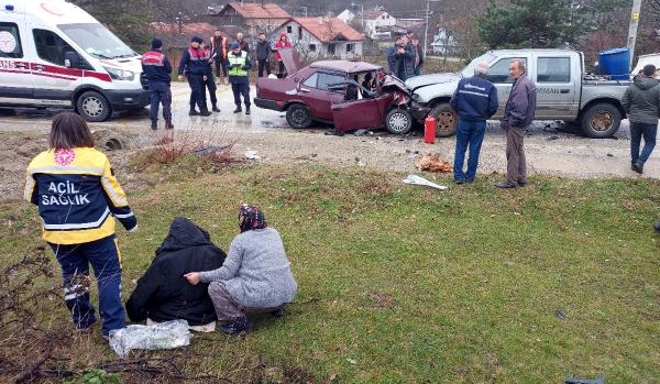 5 kişinin yaralandığı kazada, köylü kadınların 'tavuk ve horoz' hassasiyeti