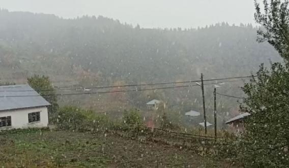 Kastamonu'ya mevsimin ilk karı yağdı