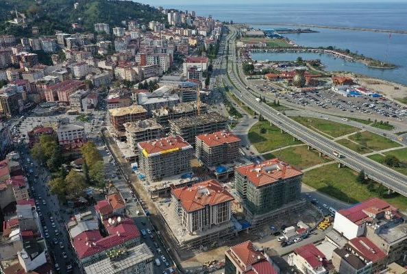 Rize'de Korozyonlu Alandaki Kentsel Dönüşümde Yer Teslimi Yıl Sonu