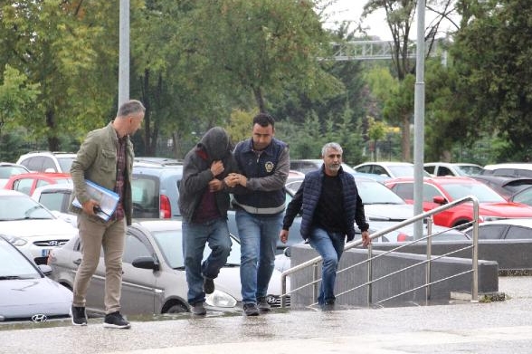 Maaşını çeken emekliyi gasbeden şüpheli tutuklandı